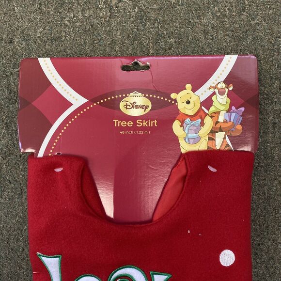 Winnie the Pooh and Friends Christmas Tree Skirt 48” Pooh And Tigger NEW - Picture 2 of 7